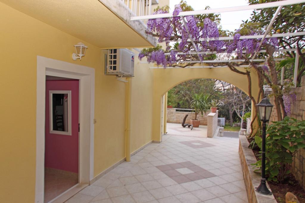 Apartment Marinesa