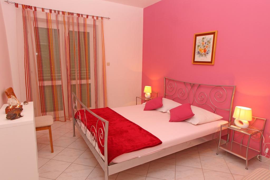 Apartment Marinesa *