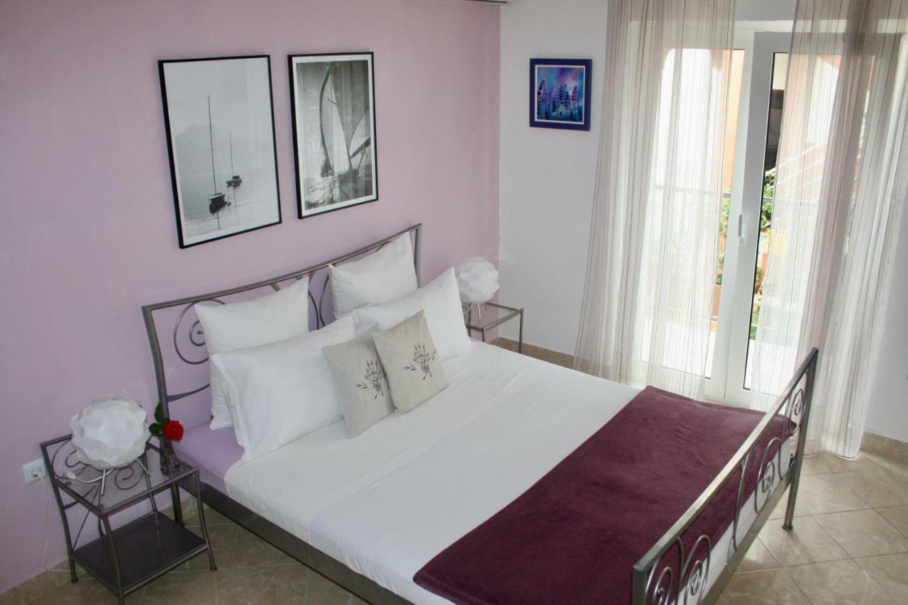 Marinesa Apartment