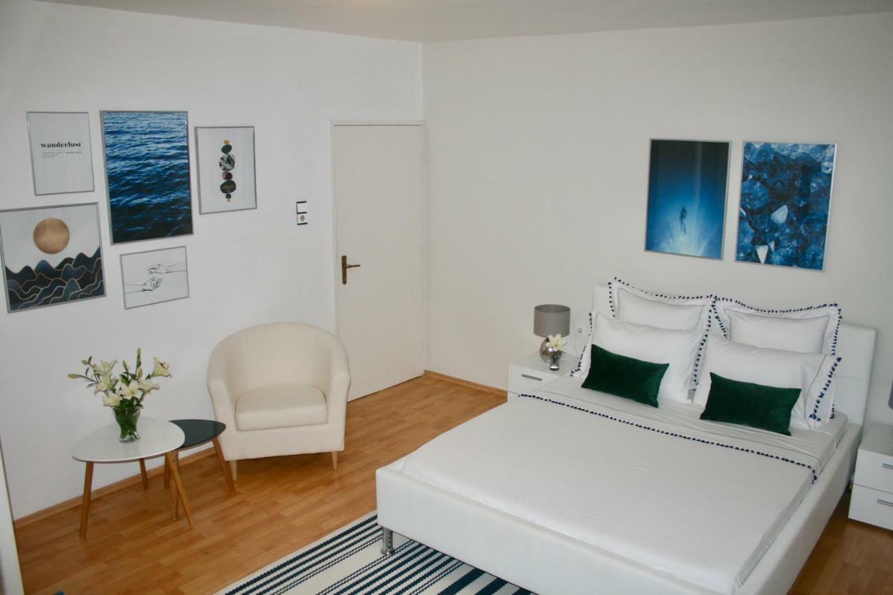 Marinesa Apartment