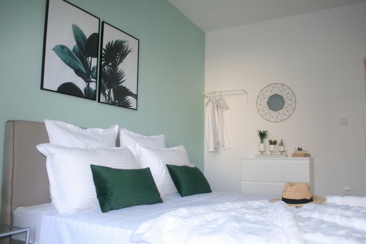 Marinesa Apartment